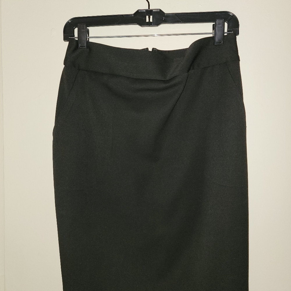 Express Suit - Picture 2 of 7